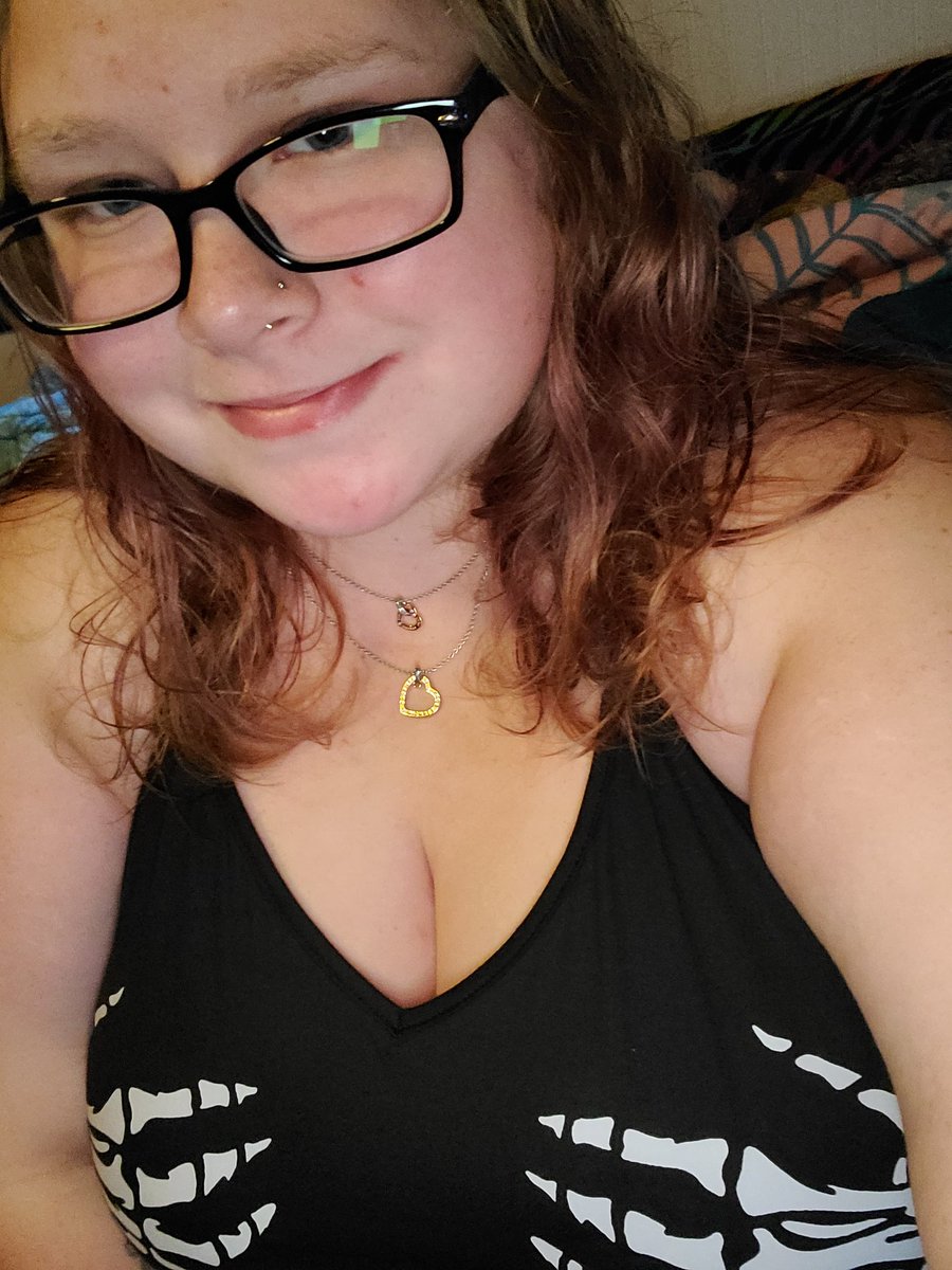 CheyenneShort5's tweet photo. https://t.co/TAzaKDyhZ2

Come subscribe to my page 💦🤤 i can't wait to play https://t.co/E0wxhtOYy6
