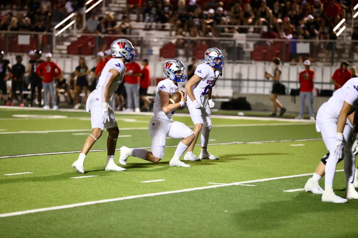 Westlake_Nation's tweet photo. Westlake wins another epic #battleofthelakes 
Westlake 20 Lake Travis 14
#GoChaps https://t.co/vLZyuV2DNQ