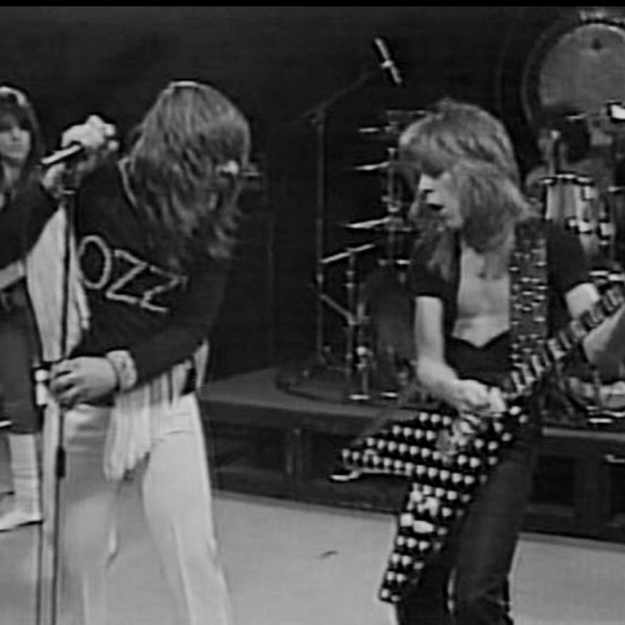 VINTAGE ROCK N’ ROLL 🎸 tweet media