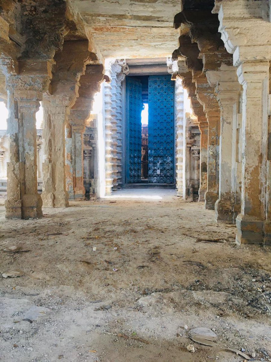 BJPNach's tweet image. உயர் நீதிமன்ற தீர்ப்பிற்கு எதிராக (WP 574/2011)
திருச்செந்தூர் முருகன் கோவில்  ராஜகோபுரத்தின் ஆயிரம்  வருடங்கள் பழமையான தரை கற்களை அப்புறப்படுத்தி slab போன்ற கற்களை ASI விதிகளுக்கு மாறாக பதிக்கிறார்கள். இதை உடனே நிறுத்தி தொன்மை மாறாமல் பழமையை பாதுகாக்க வேண்டும்.
#tnhrce