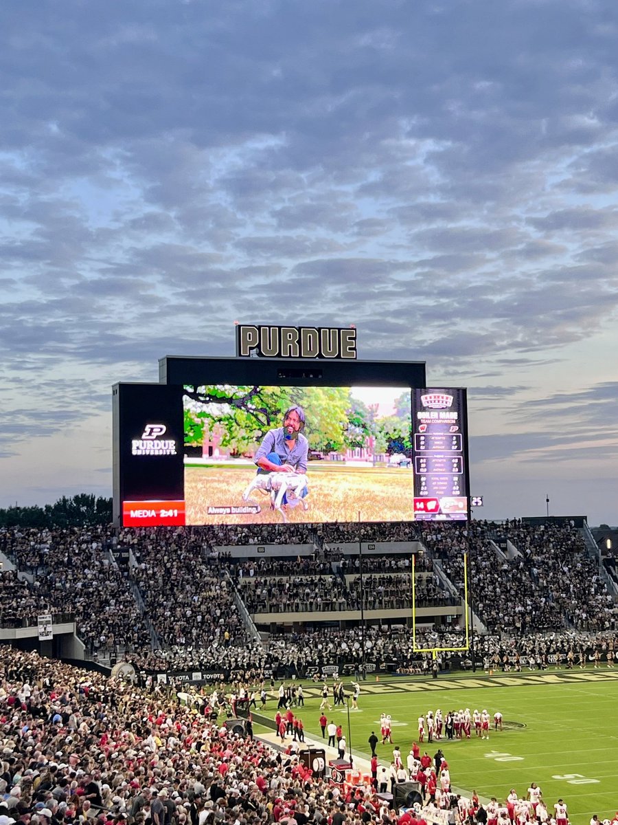Aniket Bera (@anikbera) on Twitter photo Purdue vs Wisconsin ๐ ๐ค ๐
Special thanks to <a href="/EmilyKinsell/">Emily Kinsell</a> for capturing this moment!! ๐ธ Purdue vs Wisconsin ๐ ๐ค ๐
Special thanks to <a href="/EmilyKinsell/">Emily Kinsell</a> for capturing this moment!! ๐ธ