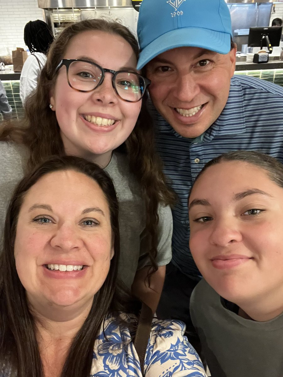 TheWerlinger4's tweet photo. Celebrating @KWerlinger2 golden birthday a few days late - but we got to be together in person! #SoMuchFun https://t.co/xGOEbawm5O