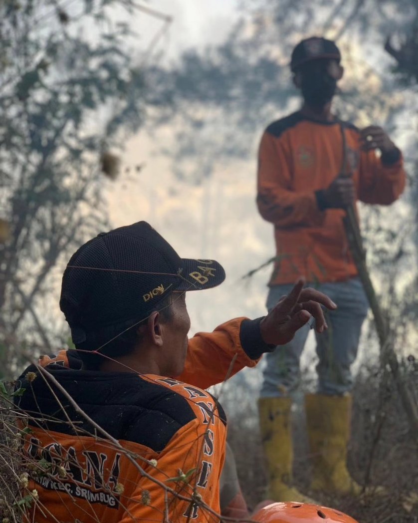 Semoga lelah-letih, tetes keringat, rasa pengap.

Berbalas kebaikan, kesehatan dan keberkahan hidup sahabat-sahabat banser..