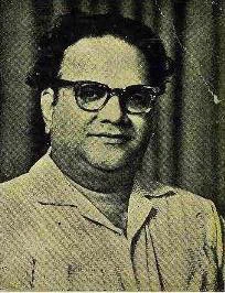 “Lag Ja Gale Ki Phir Ye Hasin Raat Ho Na Ho…
Shaayad Phir Is Janam Men Mulaaqaat Ho Na Ho”

Tributes to #RajaMehdiAliKhan, the famous Urdu poet, writer &amp; Hindi film lyricist, on his birth anniversary (23/09).

In his early career, Mehdi Ali joined the editorial teams of the Urdu