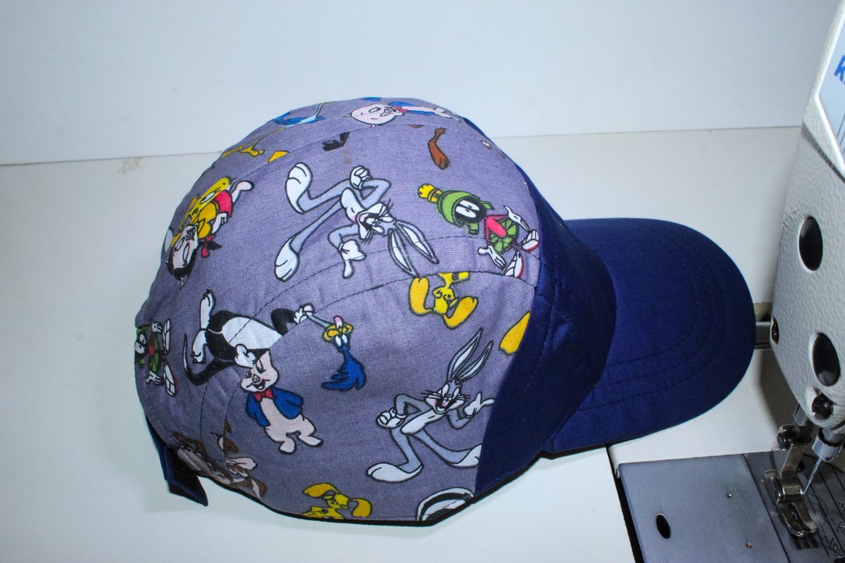 ModisaDesigns's tweet image. New design 
Looney Tunes cap R250 
☎️ 068 559 3651

 After 10 Belgravia Woolies JazziQ  heritage day #djsbu #PodcastAndChill