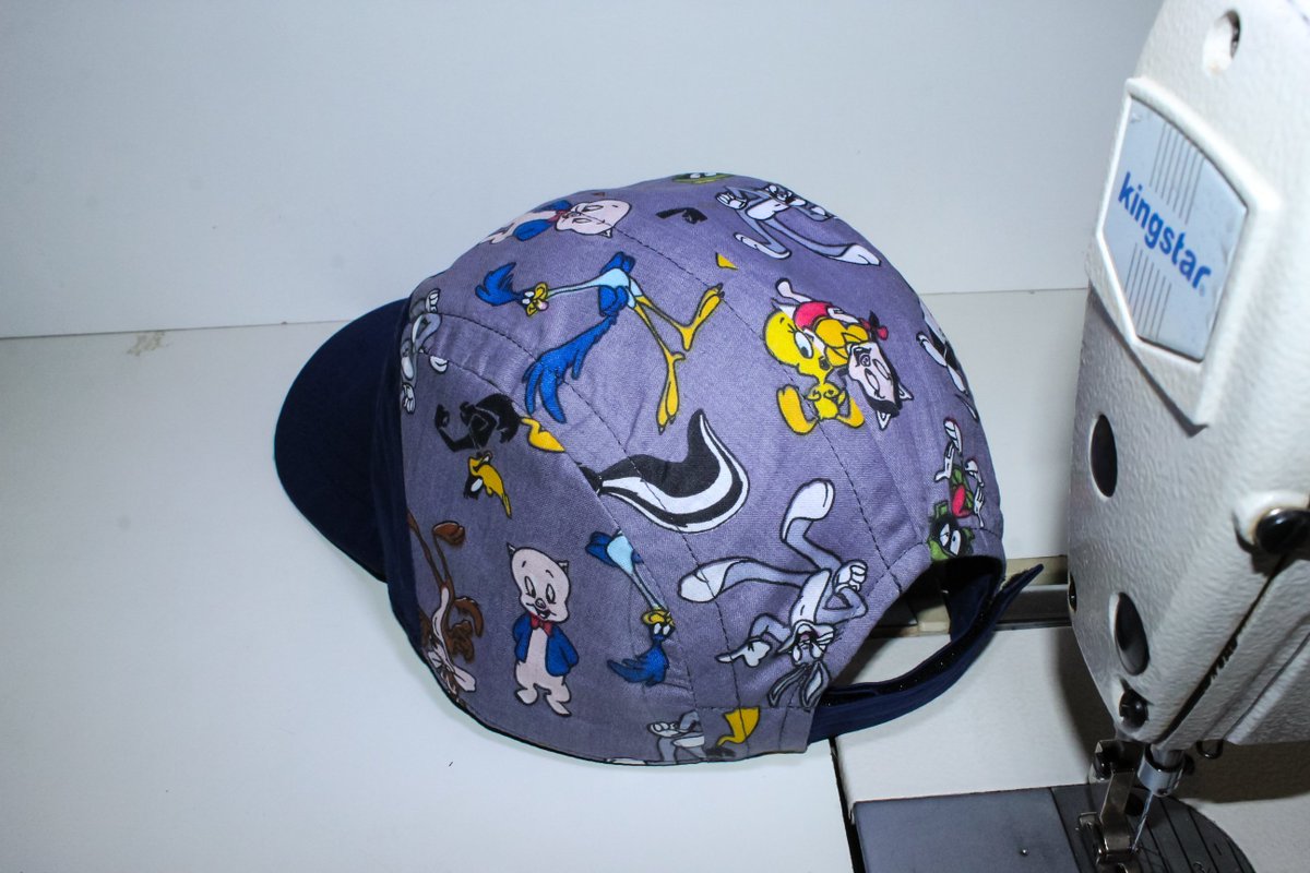 ModisaDesigns's tweet image. New design 
Looney Tunes cap R250 
☎️ 068 559 3651

 After 10 Belgravia Woolies JazziQ  heritage day #djsbu #PodcastAndChill
