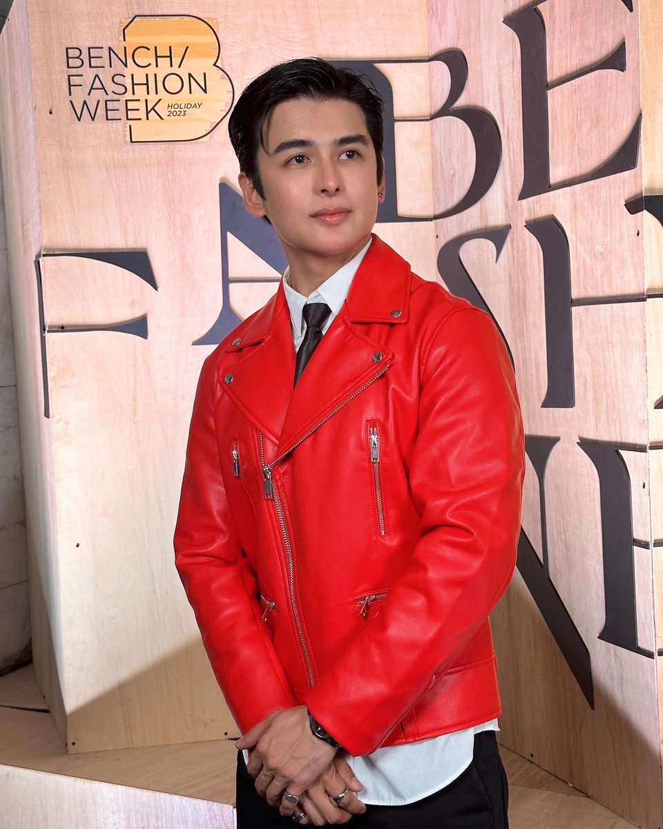 teejaymarquez's tweet photo. Paint the town red. #BenchFashionWeek2023 day 1 https://t.co/avEVjLOWf4
