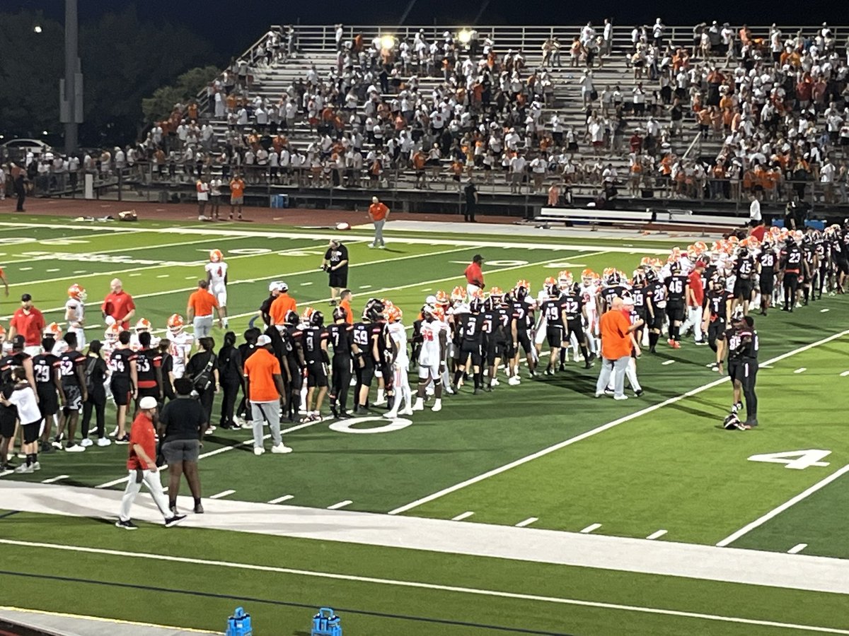 Harley_Hawk1's tweet photo. The game might not have gone the way we had hoped for but, the energy was amazing, we had an awesome pep rally and we truly Won The Day winning Pack the Pantry and giving back to the community! Today was a great day to be a Heath Hawk! #WTD #heathcheer #heathhawks https://t.co/SsIes0EpgP