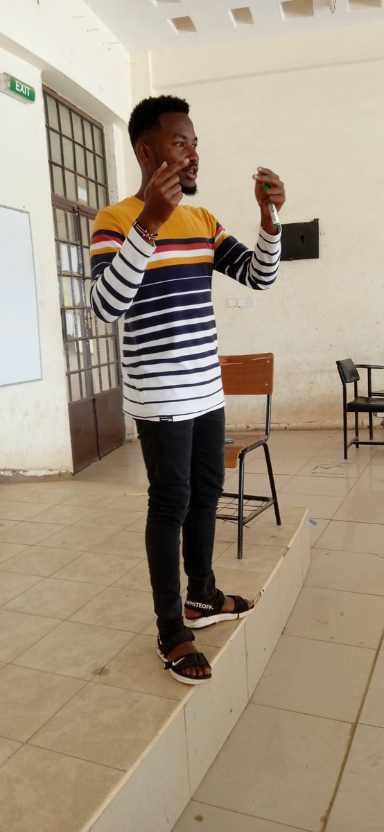 TheEyeMara's tweet photo. The Mara Eye members keenly following the Friday - Meeting lesson on writing a press release taught by Teacher @AndayiUstadh.
#puttingtheoryintopractice https://t.co/qbZxo6zuYZ