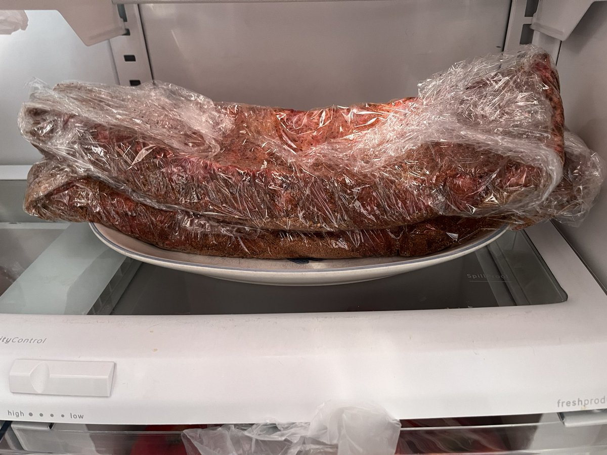 leonc's tweet image. Tfw you have to start dinner 18 hours ahead of time. IYKYK.