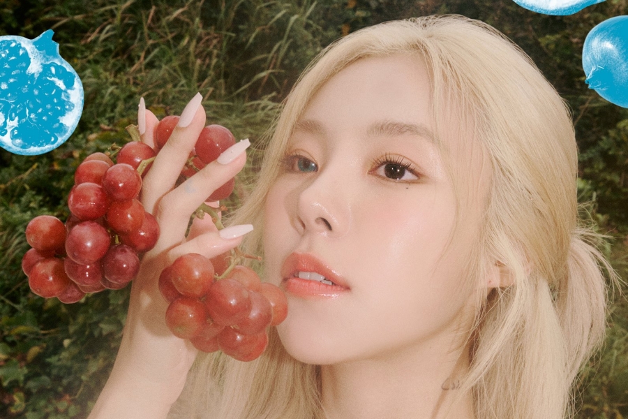 soompi's tweet photo. #MAMAMOO's #Wheein Drops Contrasting Posters For "IN the mood"
https://t.co/PPd4rCA5iN https://t.co/GcSRIIpKyl