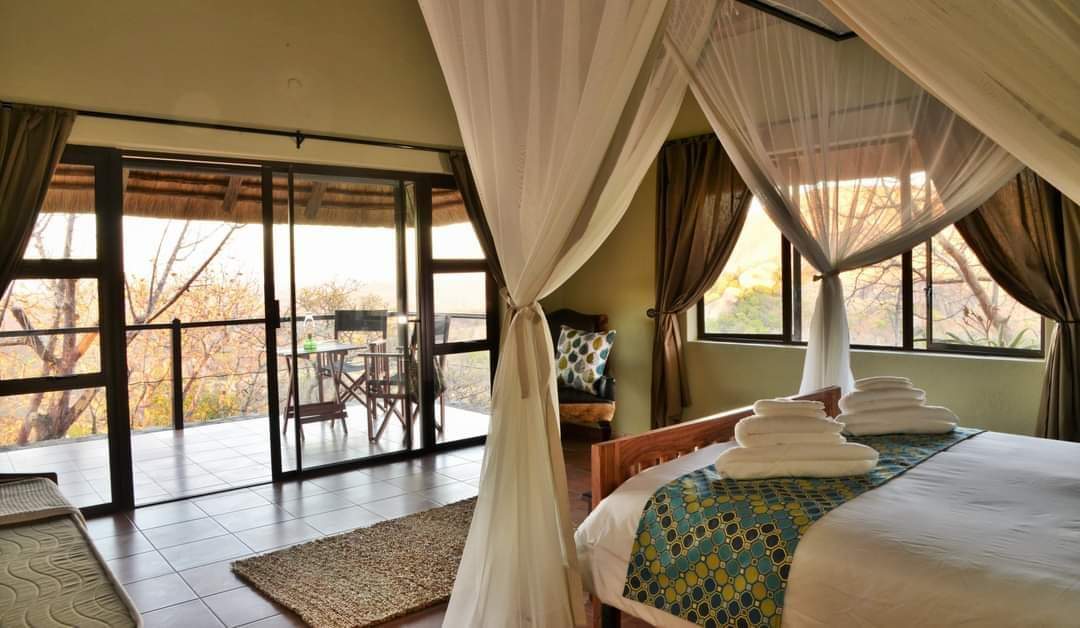 zimadventures's tweet photo. 📌Whenever you want peace, we recommend Vumba and Matobo as the best destinations🇿🇼

💠Our Matobo Royal Package is going for $516 inclusive of lunch, dinner, bed, and breakfast for 2 nights, all for 2 adults😊

🌟Remember that you can pay in flexible instalments on all our bookings throughout the year, and we can customise them to suit your needs 🤝 

📲WhatsApp at +263783682334 for bookings, holiday packages, group trips, bus hires, conferences, and more