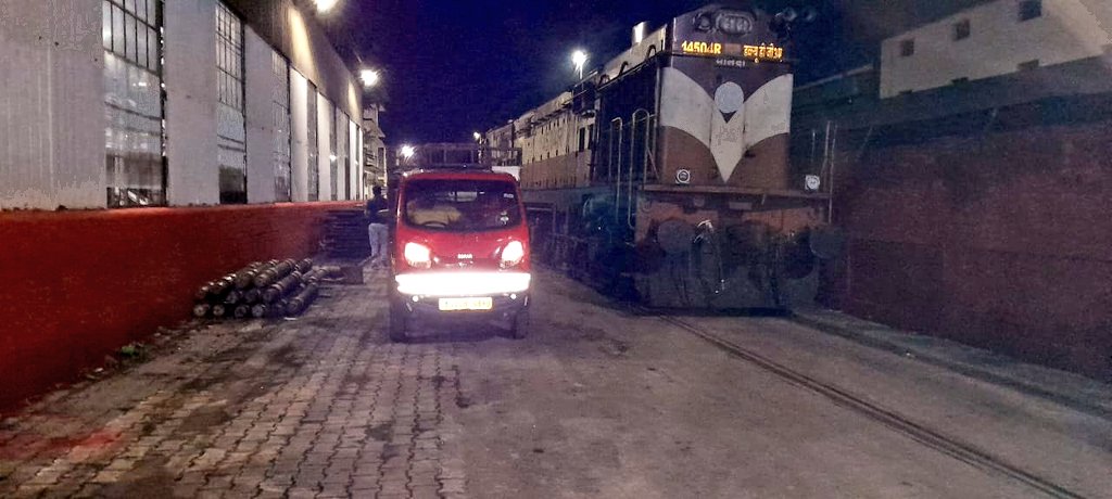 DVBPO_DIBRUGARH's tweet photo. Fogging done at Railway Workshop area #Dibrugarh by #NCVBDC for prevention and control of #Dengue 
@nhm_assam https://t.co/3mnfCQ8b1i