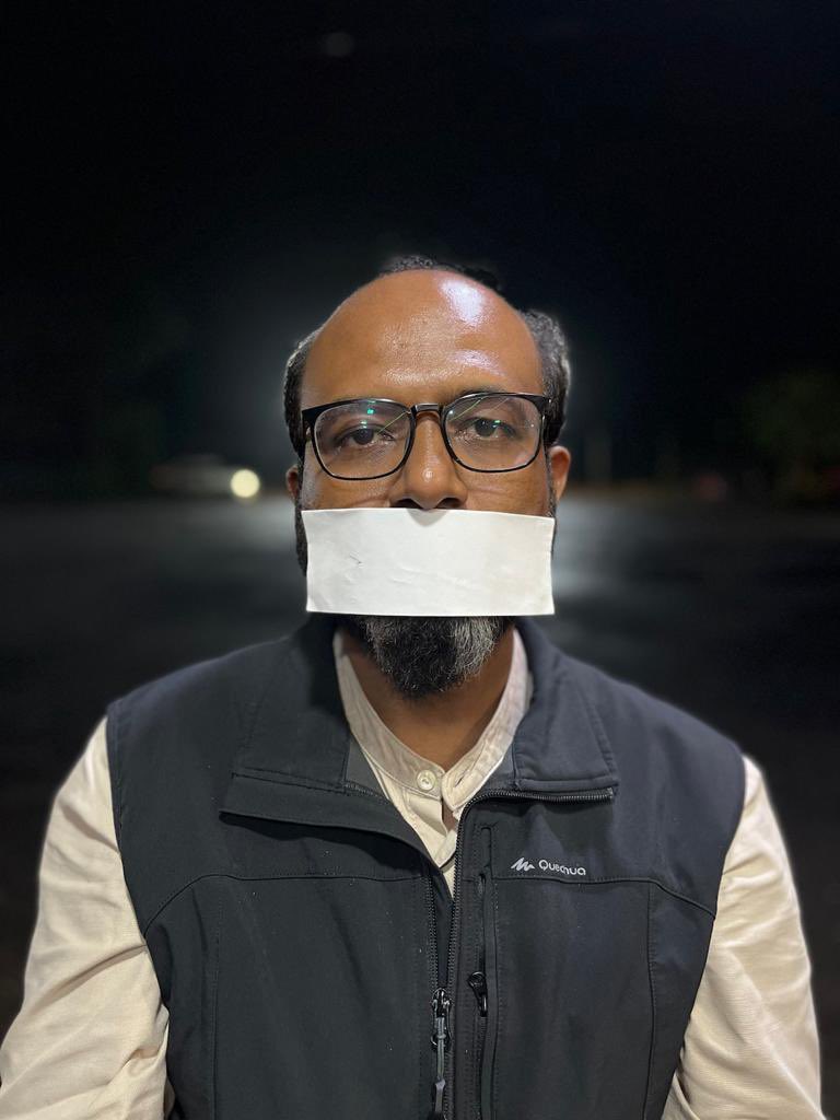 BhauGangOffice's tweet photo. कृपया सर्व भाऊगॅंग सदस्यांनी आपल्या पोस्ट मध्ये #मी_लोकशाही हॅशटॅग वापरावे https://t.co/RBHwi2OurC