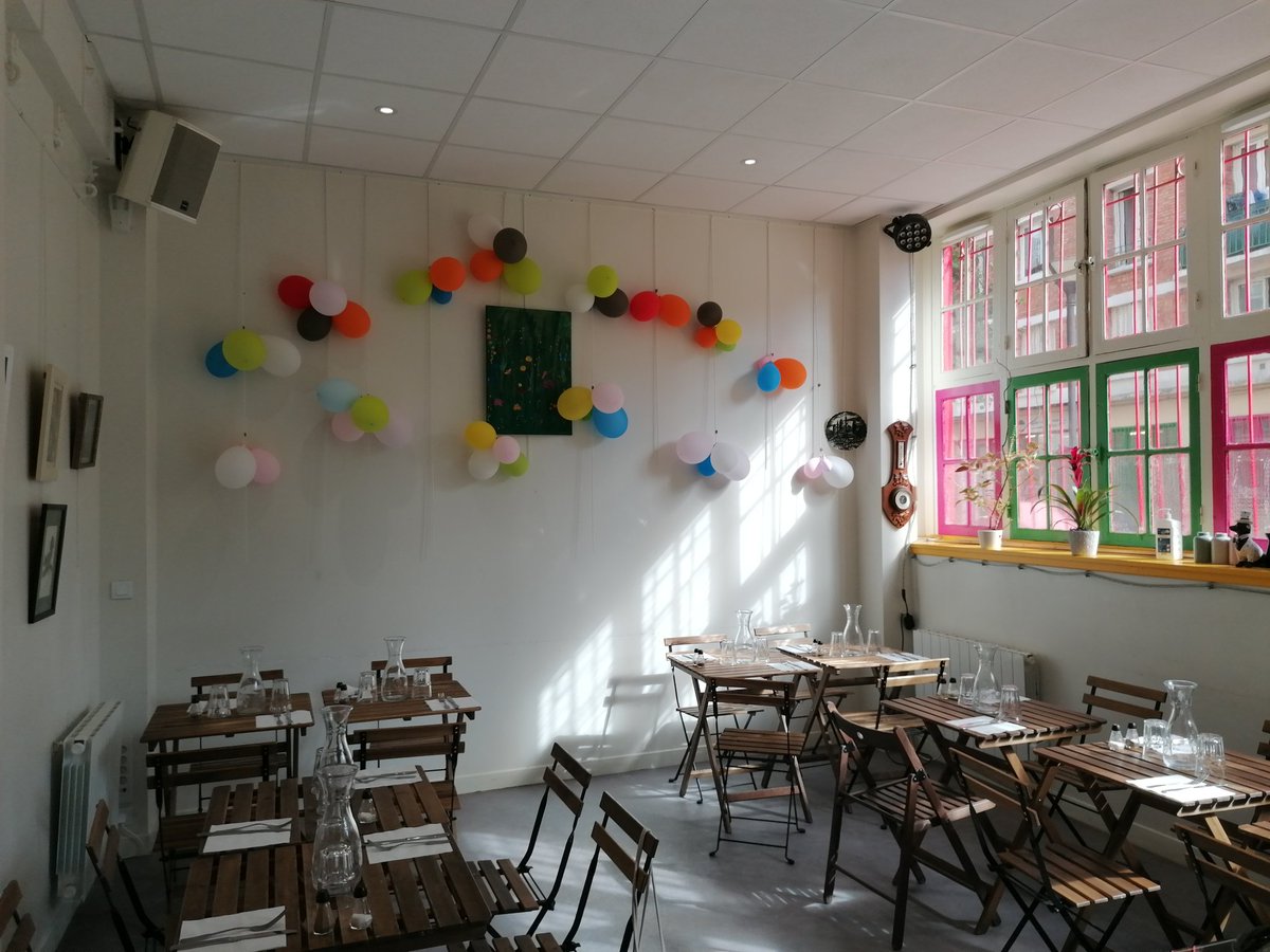 Ce samedi c'est Blanquette de veau "Chez Patrice"!
La porte à côté de la Régie de Quartier !
Et aussi Poulet au curry ou Parmigiana (vg).
En dessert, un excellent Pudding "maison".
Un restaurant solidaire au cœur du 14ème Porte de Vanves rue Prevost Paradol. <a href="/MairieParis14/">Mairie du 14e</a>