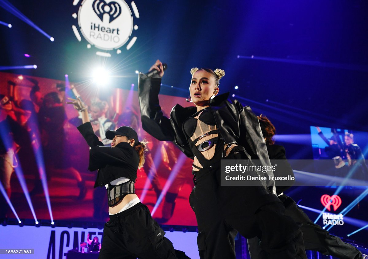 So proud of you Girls..... @agnezmo 
And the dancers and of course the teams.... #AGNEZMOiHeartFest2023 #AGNEZMOiHeartFestival #iHeartFestival2023 #iHeartFestival