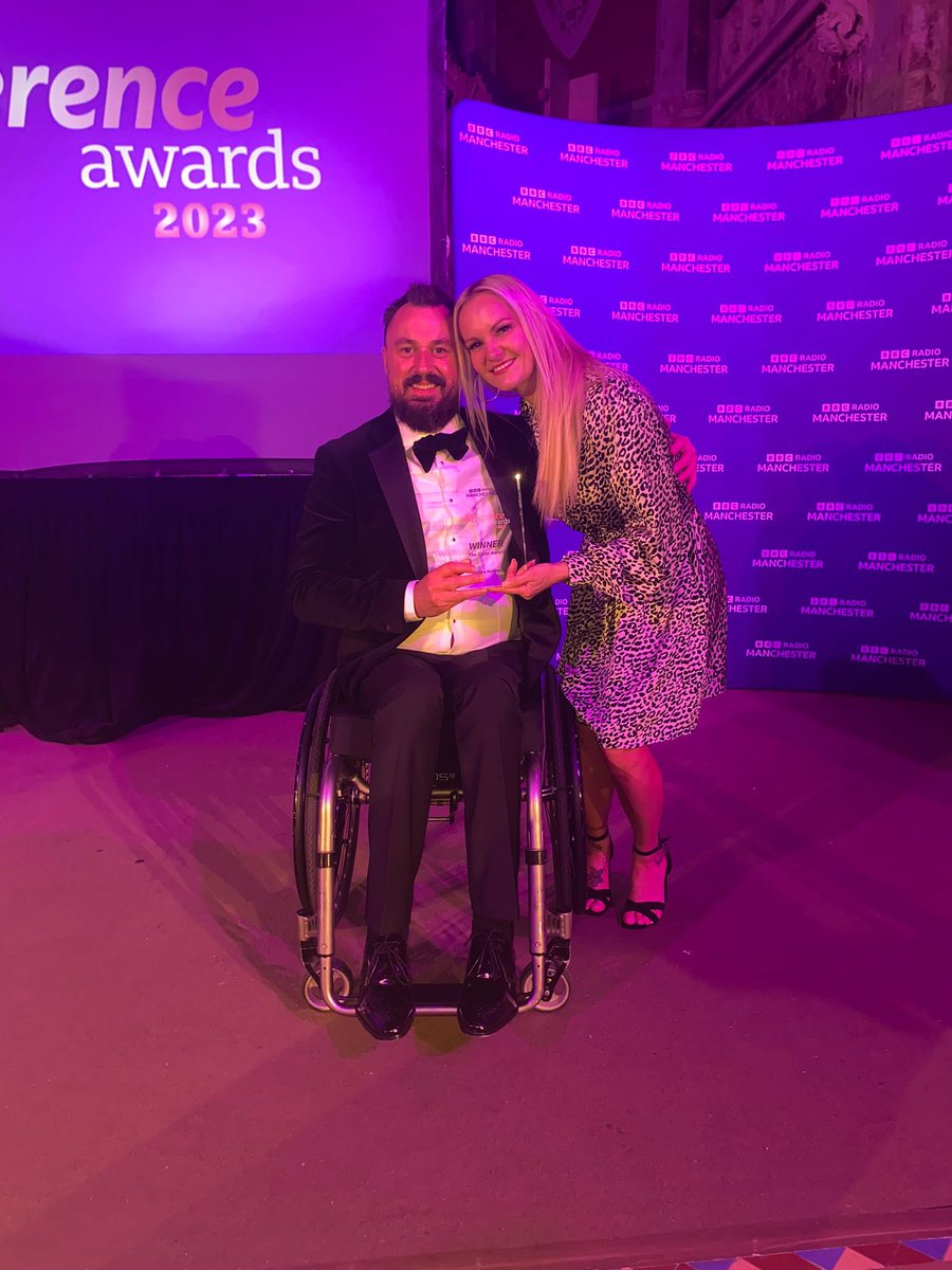 MartinHibbert's tweet photo. Was a great night last night at the @BBCRadioManc Make A Difference Awards. Beautiful setting at @TheMonasteryMcr. Hosted by the stunning @anna_jameson_ and a beautiful acoustic performance by the amazing @lusaintmusic . Last night showcased all the amazing people in Manchester and it was an honour to be there and to help celebrate all their achievements. I also had a very special role last night. I was asked to judge The Carer Award. All 4 were worthy winners, but one stood out - Shirley Halliwell and I was delighted to present the award to Shirley’s daughter. Congratulations to all the winners and to everyone nominated. ❤️