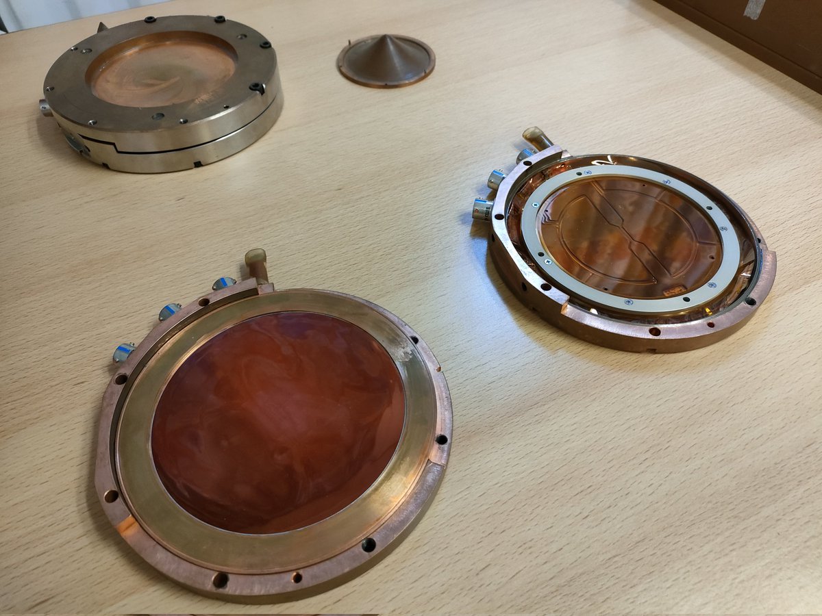Royal Surrey Radiotherapy Physics (@rsch_rtphysics) on Twitter photo The Radiotherapy Physics team are representing as part of the <a href="/RoyalSurrey/">Royal Surrey</a> open day today.
Entire cancer pathway is on show, spreading awareness of the amazing work all the teams do.
For bonus points,what's in the photo?
#radiotherapy #rtphysics #medicalphysics #medphys #rtphys The Radiotherapy Physics team are representing as part of the <a href="/RoyalSurrey/">Royal Surrey</a> open day today.
Entire cancer pathway is on show, spreading awareness of the amazing work all the teams do.
For bonus points,what's in the photo?
#radiotherapy #rtphysics #medicalphysics #medphys #rtphys