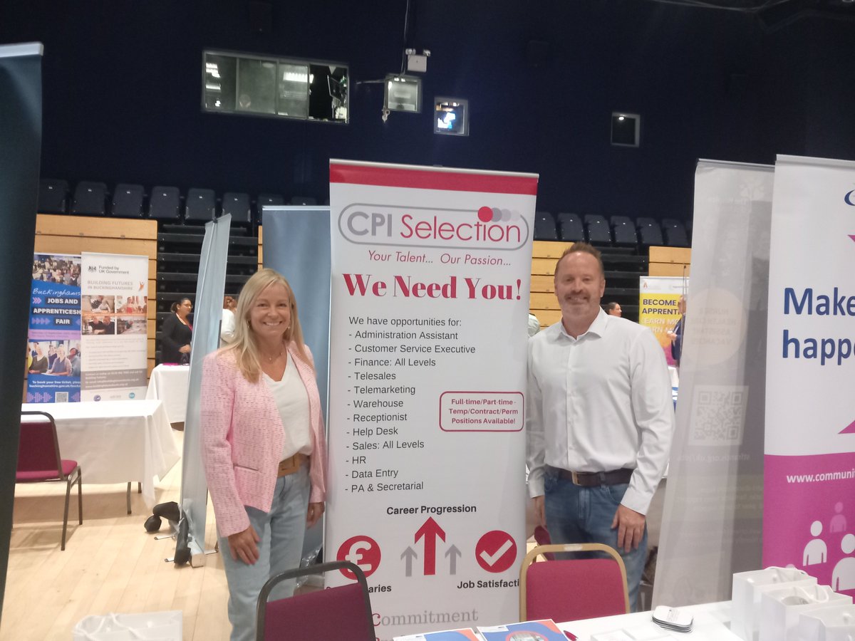BucksCouncil's tweet image. Our exhibitors are ready to speak to lots of eager job hunters today at the #BucksJobsFair at @ElgivaTheatre, Chesham!