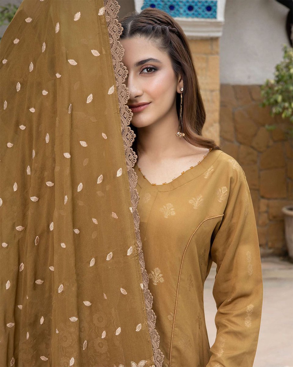SamsCollection9's tweet image. Dr.Haris 🌿 a Product of M.I.Creation 🌸

✨ SOFIA✨
LUXURY BAMBER CHIFFON PURE Duppata with SCHIFFLI on the Pallu &amp;amp; 4 Side LACE DETAILING
bit.ly/3QQd38t

#samscollection #fashion #broshia #micreation #brandsuits #womensclothing #clothes #wedding #luxury #jacquard #dress