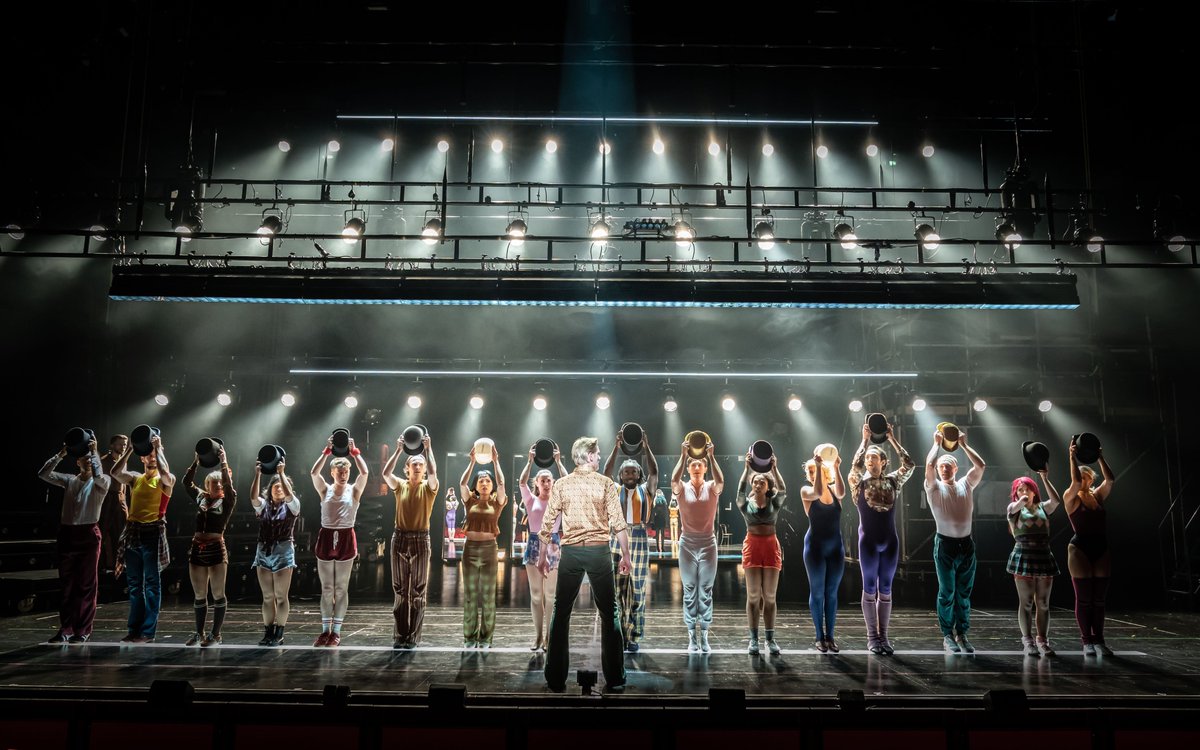 WhatsOnStage's tweet photo. A Chorus Line is back! Singularly sensational news... https://t.co/AXMl2vtopa https://t.co/uTeebTRVgs