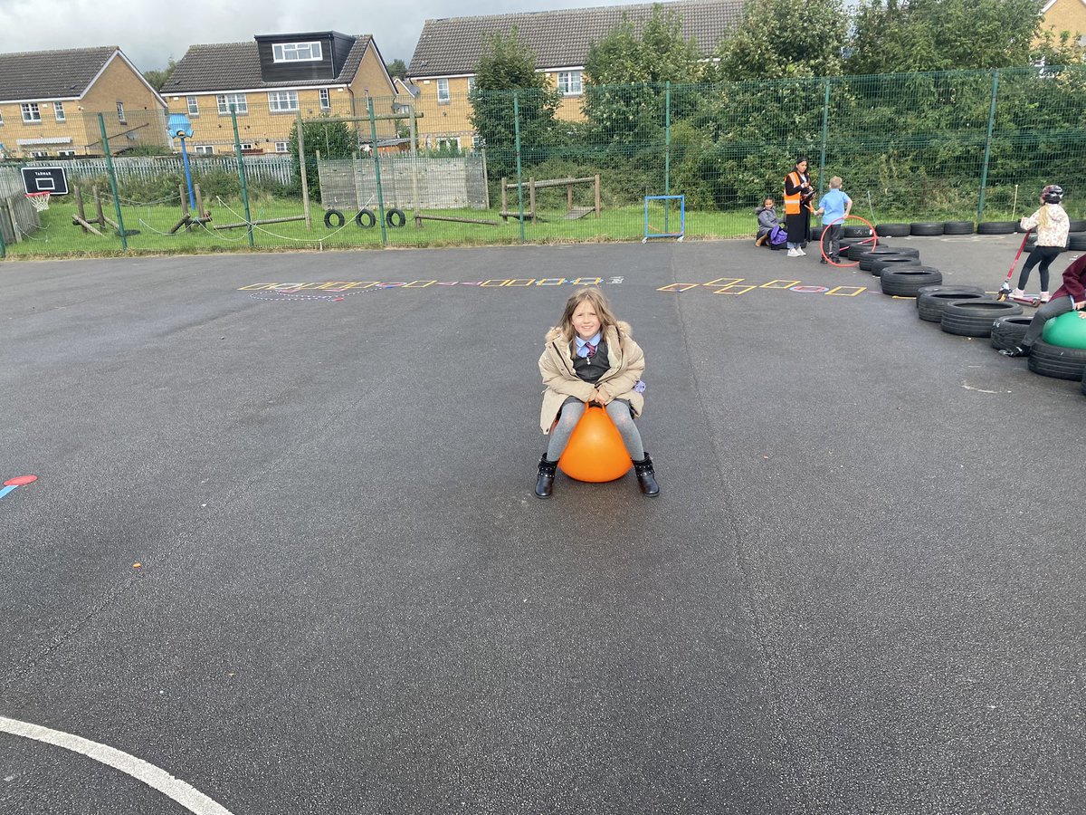 church_prim's tweet photo. Our active playtime’s were in full swing on Friday 😊 @NiallO7Brien @_beyondphysical @ianmarkholmes @moveandlearnuk @tagtiv8 @brynll @YorkshireSport @AlexOgden25 @brainercise @We_Are_CAS #active #playtimes https://t.co/fYCb0L0H3z