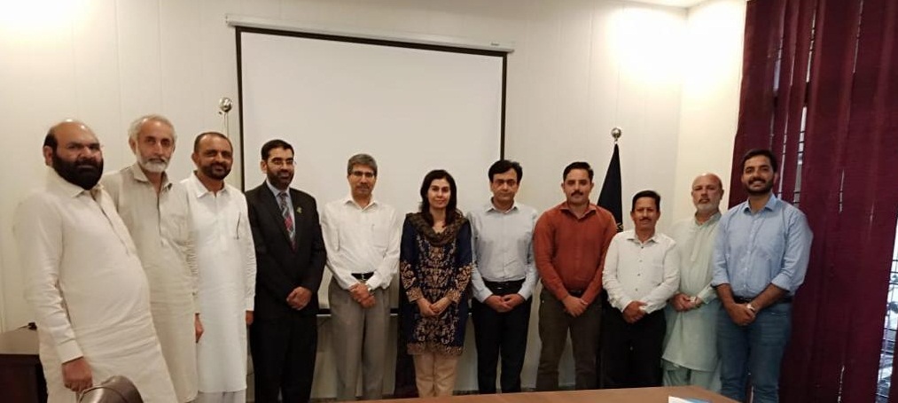 IPRE_Customs's tweet photo. Mr Ismael Director (Enforcement) @pakistan_ipo discussed means to enhance mutual cooperation with IPR Enforcement @Pak_Customs under the existing MOU signed between them. The Director IPRE Beelam Ramzan assured of full support. 
@oicci_pakistan @mukarram_ansari @FBRSpokesperson https://t.co/a0tWlVcwNA