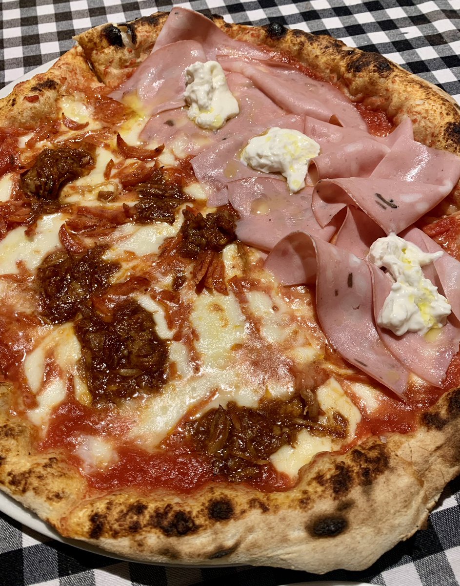 RoderoRaul's tweet photo. Mola Pizza! https://t.co/tD5aSNiChO
