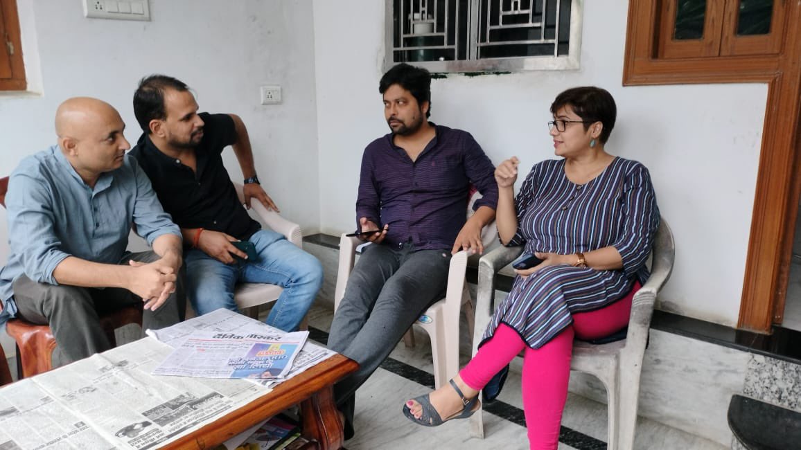 anuradhaxyz's tweet image. जो परवाह करते हैं, वो कमाल करते हैं। 
२ अक्टूबर के कोसी महापंचायत की ओर बढ़ते हुए सड़कों, कॉलेजों और मोहल्लों में @AnupamConnects के नेतृत्व में देश और देशवासियों की परवाह करने वाले ढेरों युवा कमाल का काम कर रहे हैं। आज उनके साथ सुपौल में मैं भी जुड़ी हूँ। 

#KosiMahapanchayat