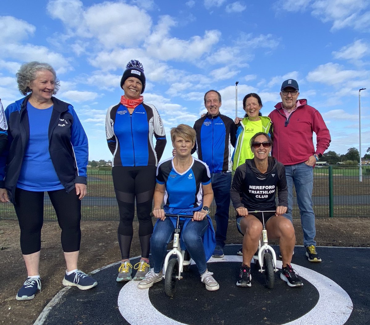 herefordtri's tweet photo. It’s open! Fantastic to see Hereford’s Cycle Track open for the community 😊🚴🏼‍♀️🚴‍♂️🚴🏾 ⁦@haloleisure⁩ https://t.co/BlMyQP2SRk