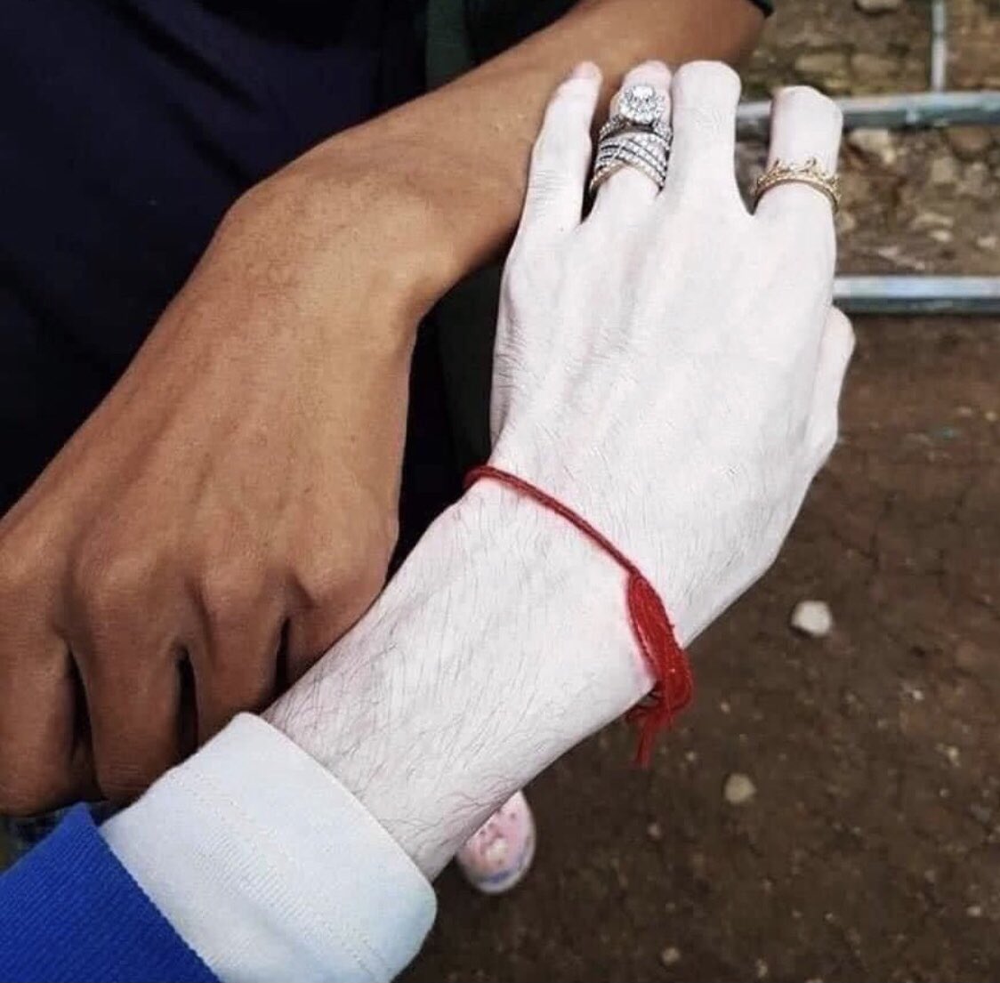 marc_logan's tweet photo. Honey dapat ata hindi tayo nanonood ng horror sa sinehan. Napagkakamalan kang The Nun. Naglalabasan mga tao. Grabe na talaga yang pag guGluta mo. https://t.co/NfChoEQobm