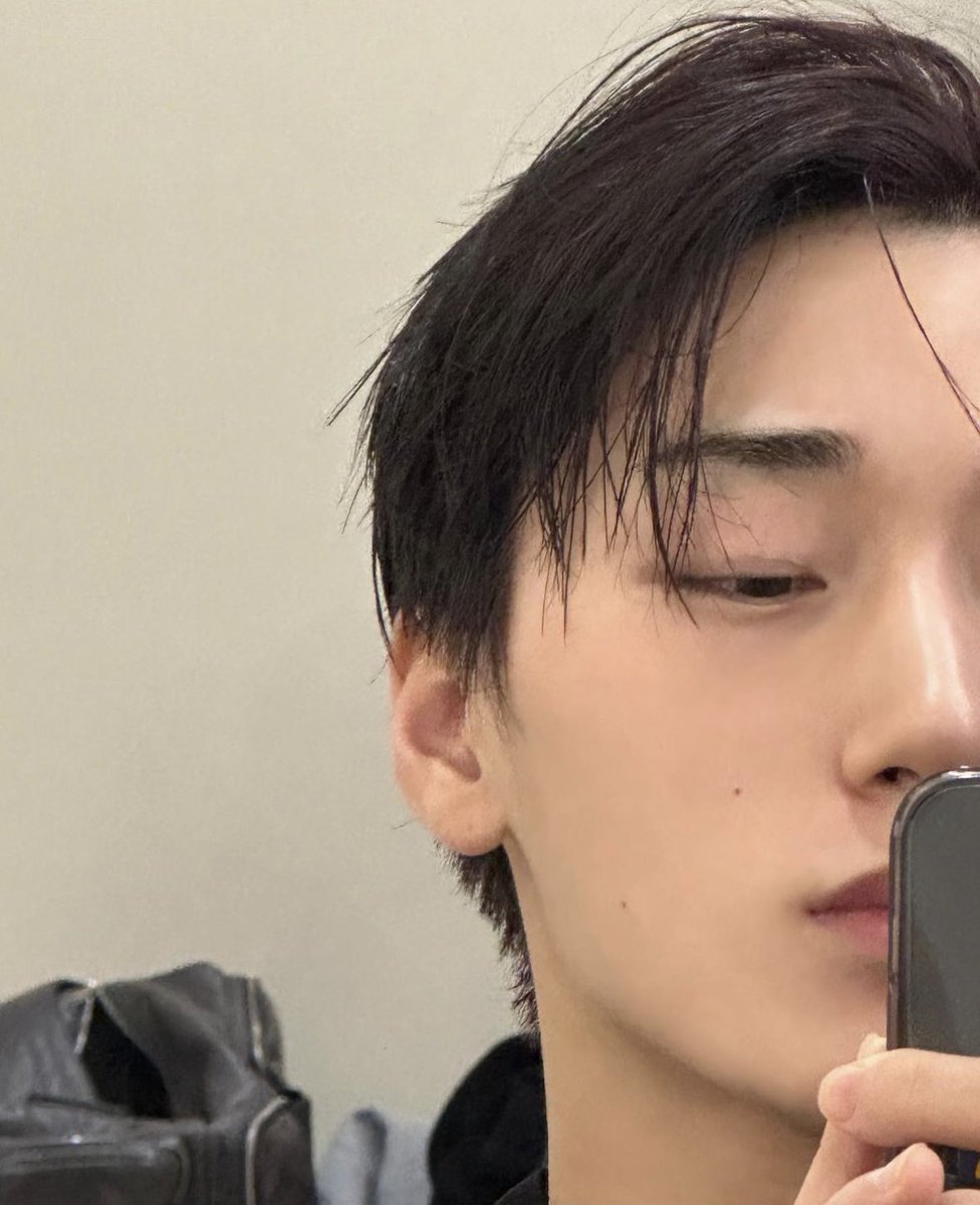 ___myS2_'s tweet photo. 金髪派なんだけどこれは良すぎる😵‍💫🖤 https://t.co/kdXWVixxWB