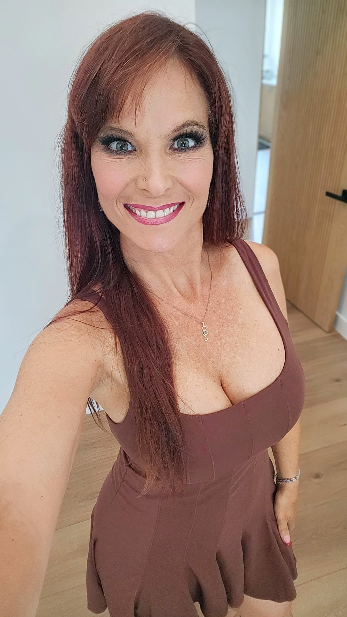 1 pic. What an unforgettably fun day filming for @sidknoxxx @teamskeet's FreeUse! The handsome @dannymountain played my son & the beautiful @khloekingsleyxo played my step-daughter! https://t.co/ivsO4eW2k0
