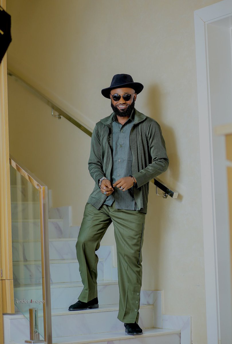 harmony_stylist's tweet photo. MATURE MEN LIFESTYLE BRAND🔥

Outfit and shoe: @harmonyfashionstylist

Worldwide Delivery✅

For enquiries :
Send a message Via  DM or 
IG @harmonyfashionstlist
Whatsapp +234 806 511 2845
 
#hfsmen #hfs@6 
#fyp #outfitinspiration
#naijastylist #lagosfashiondesigner
#ibadanstylist https://t.co/pwic5DVJEq