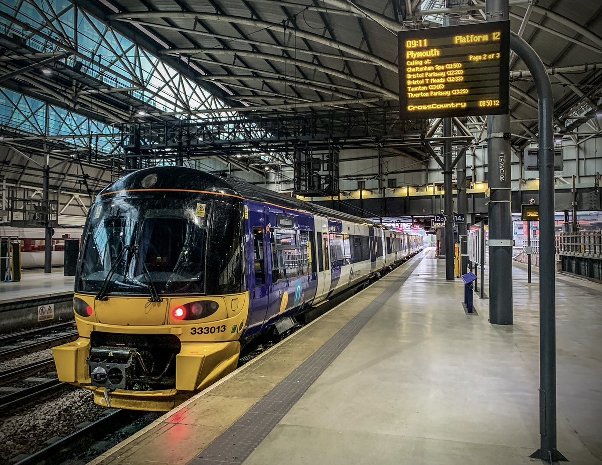miles_chains's tweet image. I think something may have gone awry with the procurement of Cross Country’s new fleet. I see a number of problems here! 
(Sorry, I mean ‘Challenges’, as we don’t have problems on the Railway anymore!) Have to say, I’ve seen more questionable decisions! #Class333 #LeedsStation