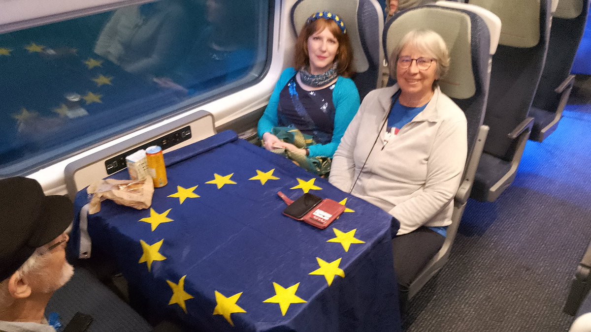 Our train's on time so see you at the #MarchForRejoin  meeting point in a few hours!

Our tablecloth may hint at something...🤣