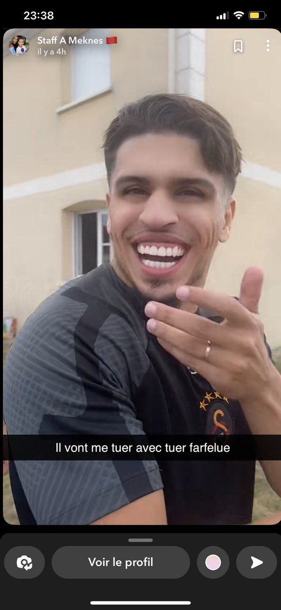 Gunetumeurantho's tweet image. Continuer à vous refaire les dents #stafftechnique #poupettekenza