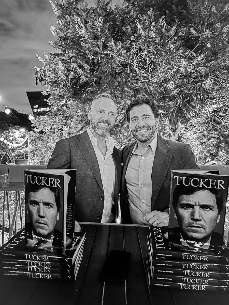 AlexBalekian's tweet photo. Thank you to @LogCabinLA for having me, and for @Chadwick_Moore for sharing the floor with me as I discussed my campaign for Congress tonight in West Hollywood. Thank you to all who came out in support—it’s greatly appreciated! #alexbalekianforcongress #alexforca30 https://t.co/YeTpRdCoxa