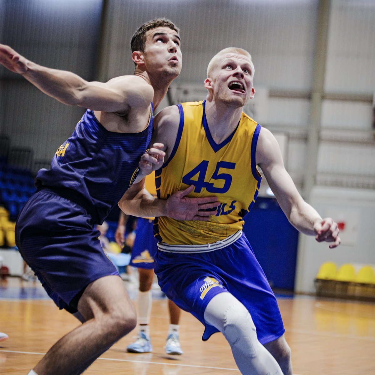 bkventspils's tweet photo. BK Ventspils 🆚 Palangos Olimpas 

Foto: @frames_by_davis 

🟡🔵
#MēsVisiParBKVentspils 
#PilsētasKomanda https://t.co/ywGBspaIeL