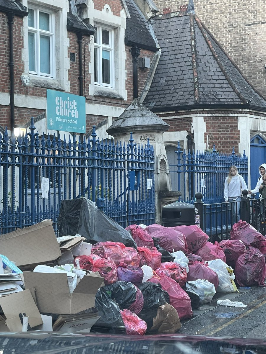Chris dyson (@chrisdysonarch) on Twitter photo Brick lane last night
Shame on tower hamlets council!
This pile of waste from restaurants outside the primary school
<a href="/TowerHamletsNow/">Tower Hamlets Council</a>
Shame on you ! Brick lane last night
Shame on tower hamlets council!
This pile of waste from restaurants outside the primary school
<a href="/TowerHamletsNow/">Tower Hamlets Council</a>
Shame on you !