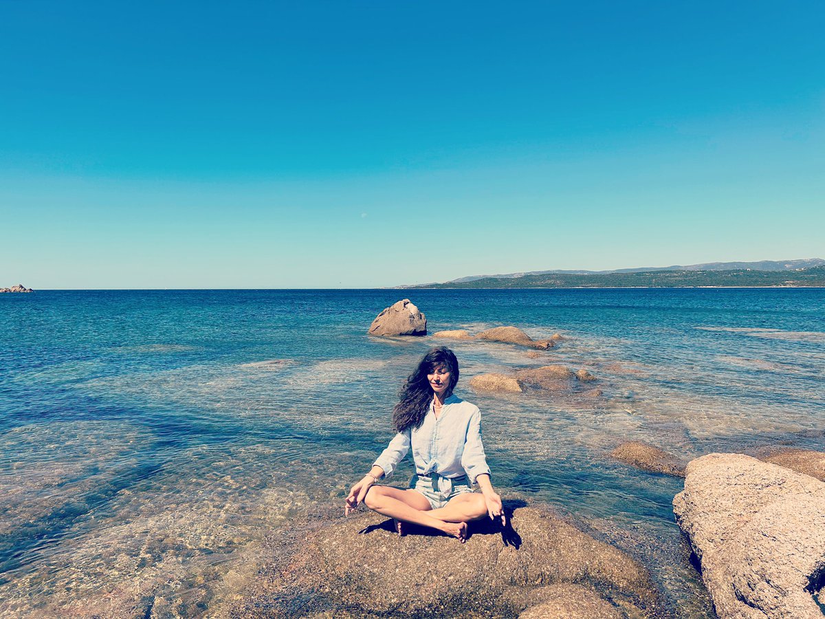 leBbBlog's tweet photo. 🔎La pleine conscience est une pratique consistant à rester pleinement conscient du moment présent. ▶️ Méditations Guidées sur la chaîne YouTube Myriam | Méditation. 

#yogainspiration #yogaforbeginners #onlinemeditation #guidedmeditation #audiotrends #audiotrack #mindfulness https://t.co/aCPfNUGUJz