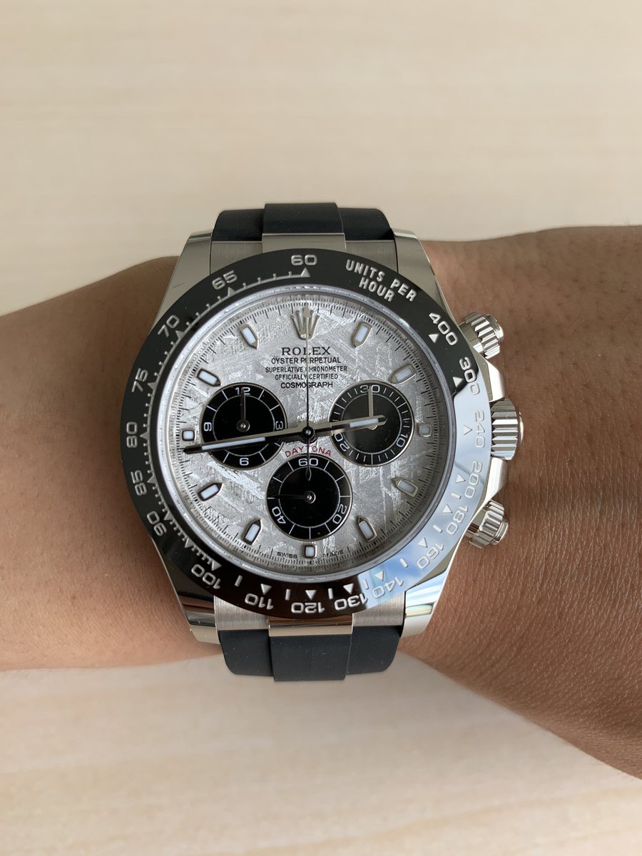 Chima_Rolex's tweet photo. 光の当たり方で文字盤の表情が変わる✨

#デイトナメテオ
#116519LN https://t.co/E33O61dcxC