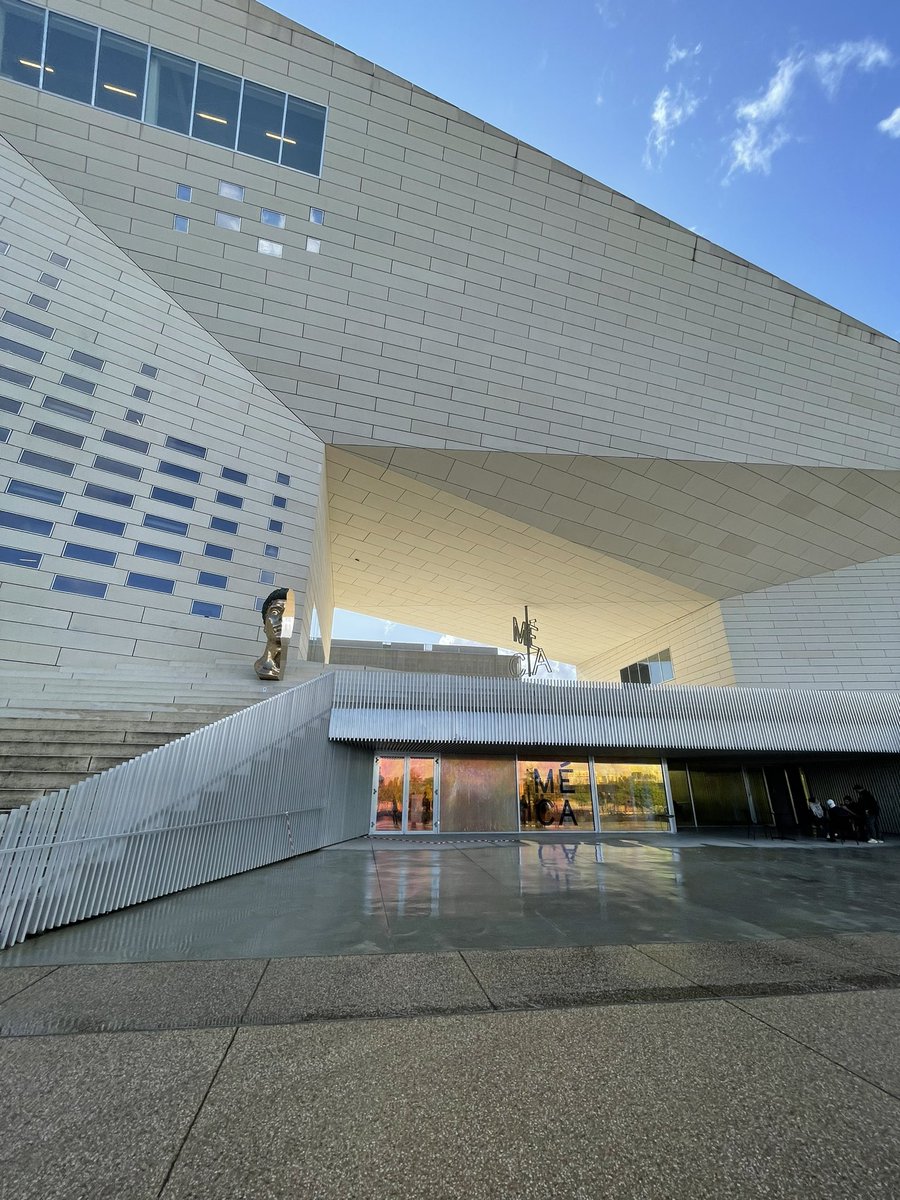 BU_Poitiers's tweet image. Fin de la 9éme journée régionale de l’inventivité en bibliothèque, à la MÉCA, de Bordeaux. Cette année la thématique a été la transition écologique. Merci à l’ALCA pour cette organisation impeccable et la richesse du programme et des rencontres.
#scdpoitiers #ALCA #MECABordeaux