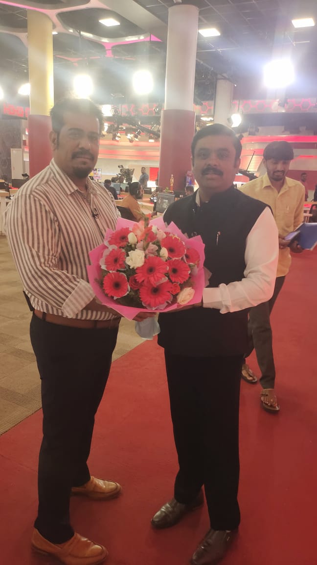 annatarajgowda's tweet image. ಅಭಿನಂದನೆಗಳು @KannadaRepublic
@jpshetty28
All the best for #RepublicKannada