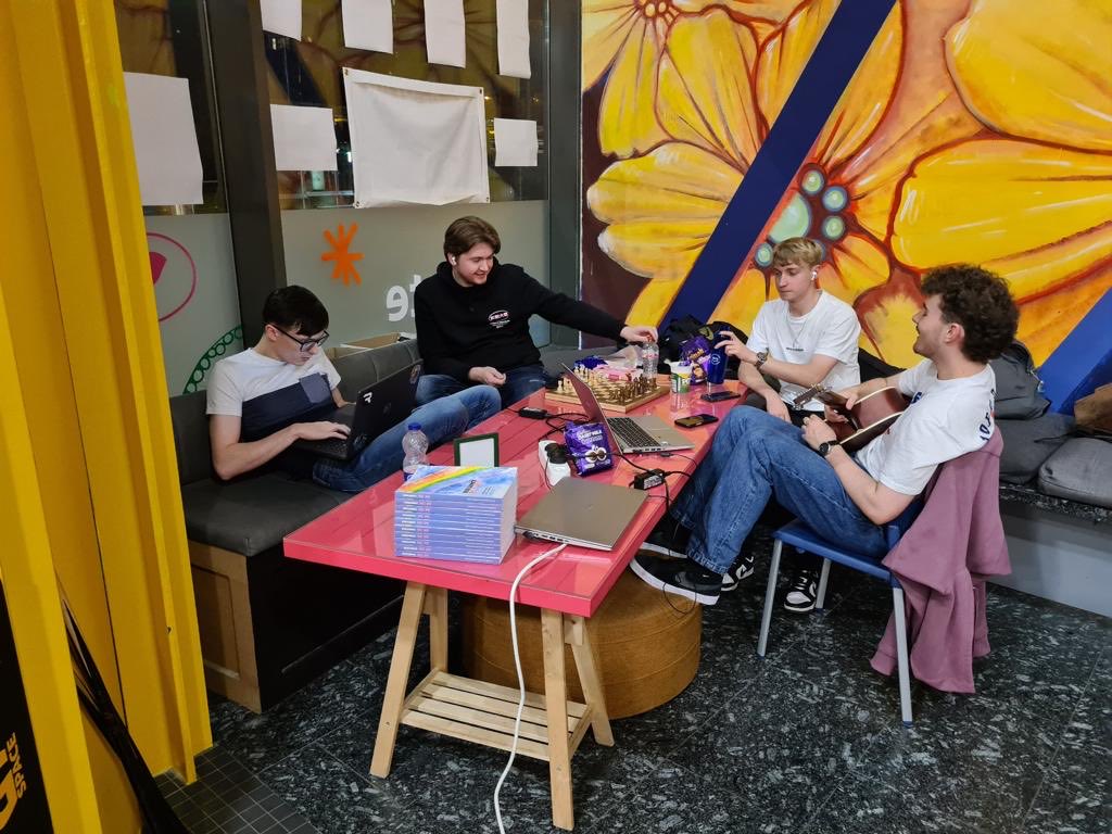 Tallaght University Hospital (TUH) tweet media