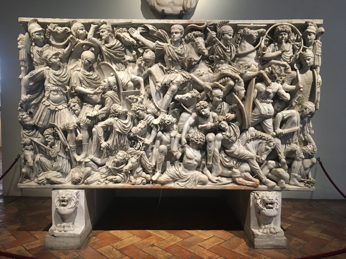 #SarcophagusSaturday this is the breathtaking Ludovisi sarcophagus (mid-3rd CE). It absolutely writhes, hums and bursts with energy and movement. It also proves Tacitus’ famous phrase about the Romans: “they create a wasteland & call it peace.”

🏛️National Museum, Rome
📷mine