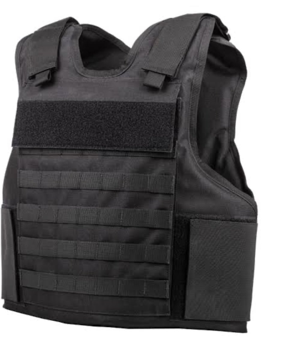 ChrisExcel102's tweet image. The PPE Molefe Ntseki needs after final whistle today against Sundowns…. 😭