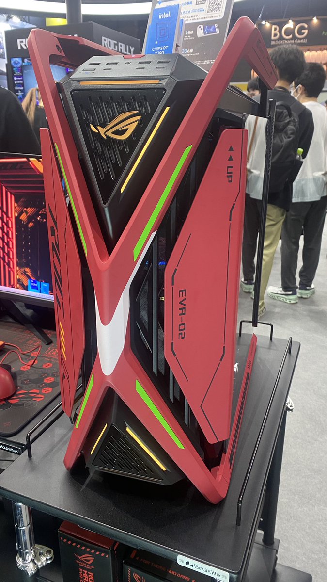 DoreiOS's tweet image. 【ROG×TGS2023】
EVA-02モデルのPC見てきた！
めちゃカッコイイし両面パネル開けられるからメンテナンスしやすそう！
普通に欲しいwww
#ASUS #ROG #ROGで完全装備