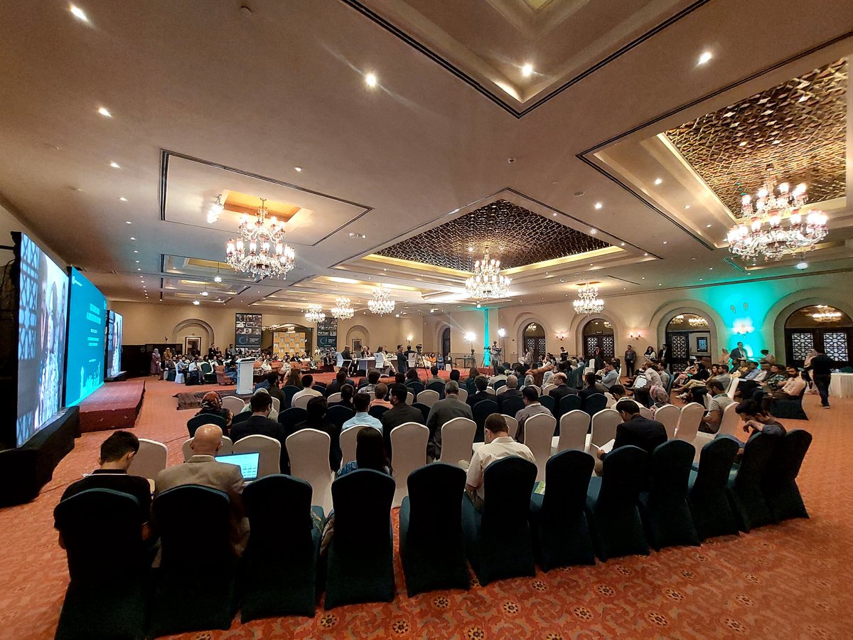 itx_izayyyy's tweet image. The &apos;Reforms for a Brighter Future&apos; program by the World Bank aims to strengthen Pakistan&apos;s economy while making it more resilient to climate challenges, ultimately promoting sustainability.
worldbank.org/en/events/2023…
@tabadlab @WBPakistanCD
@PIDEpk
#ReformsForABetterFuture