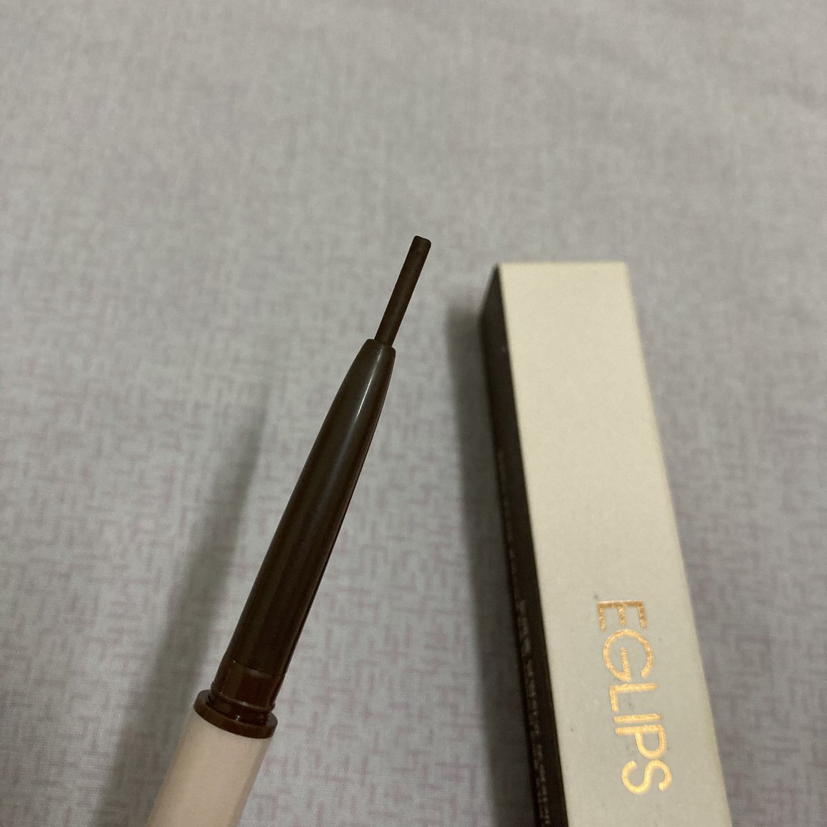oya1997's tweet photo. Eglips Eyeliner S2 smokey brown ใช้ไม่ถึง 5 ครั้ง ที่เหลือเท่านี้เพราะหักค่ะ 🥹 120 รวมส่ง 

#ส่งต่อคสอ #คสอมือสอง #ส่งต่อสกินแคร์ #สกินแคร์มือสอง #ส่งต่อคสอมือสอง https://t.co/gHyBhXGHmD